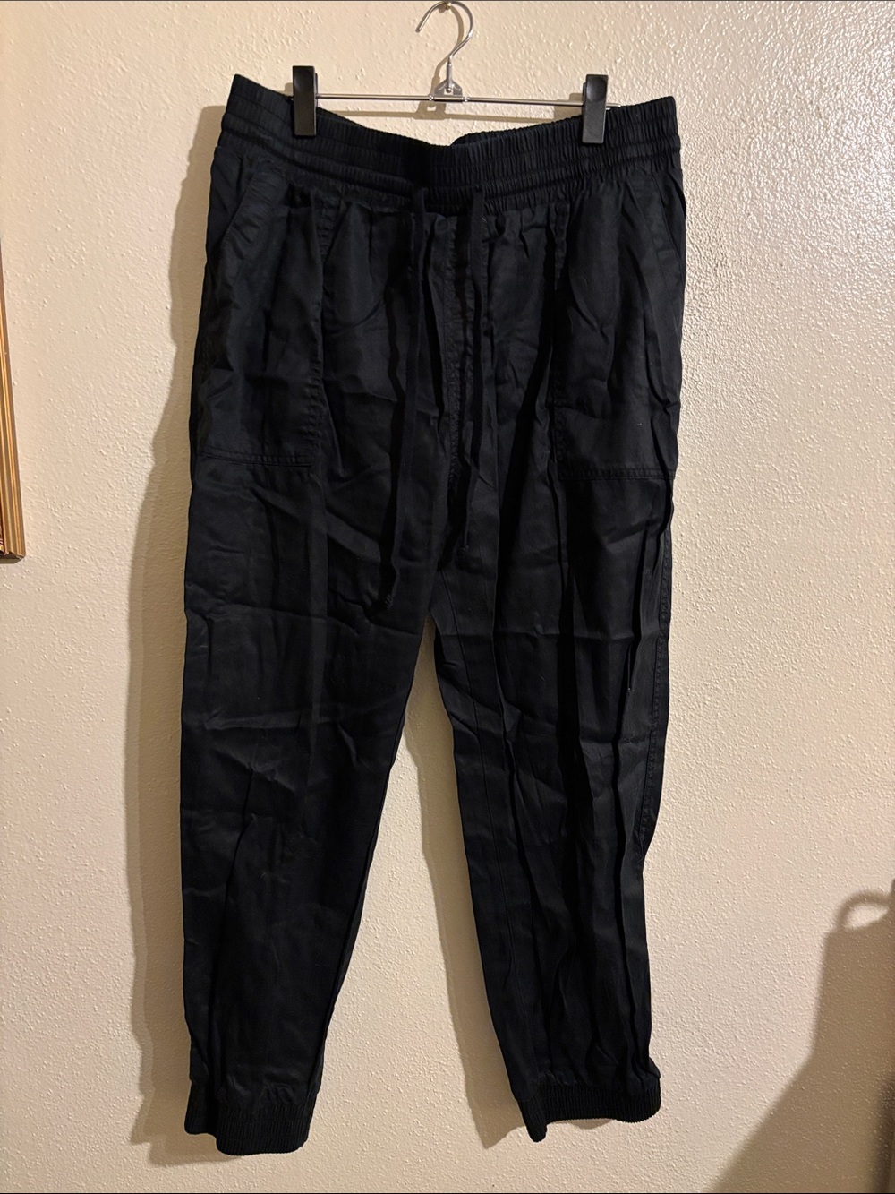 Men's Black Elastic-Waist Jogger Pants